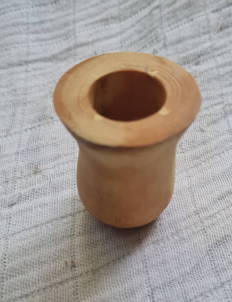 Kandelaartje met fraaie vorm