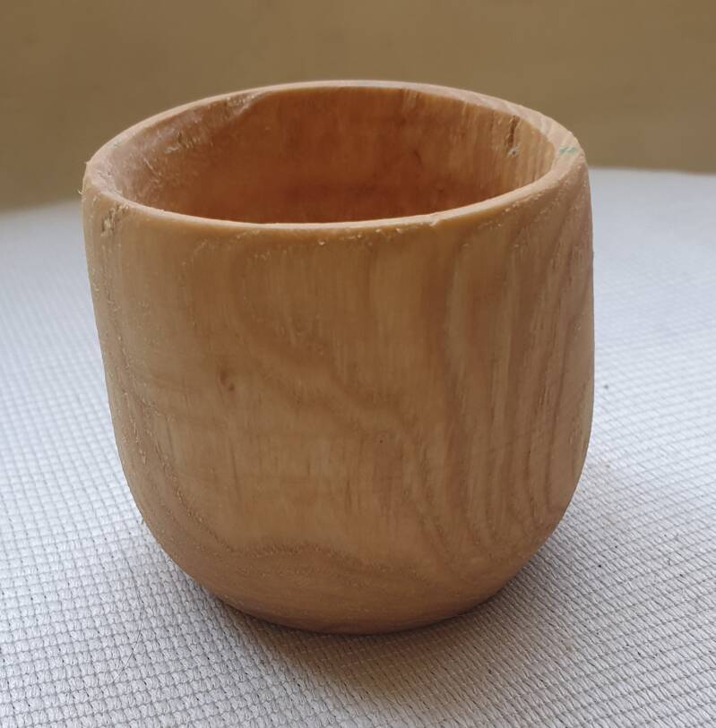 Klein houten bakje